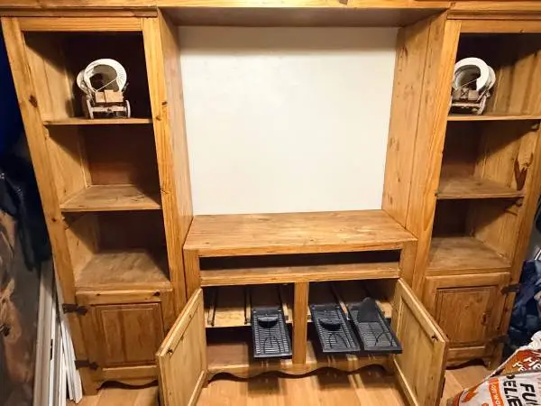 Tres amigos entertainment center