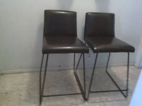 2 Modern Bar Chairs/Stools Heavy/Sturdy-Foot Rest-Excellent 2=