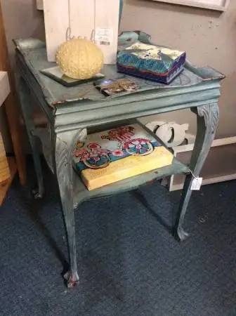 VINTAGE BLUE SIDE TABLE
