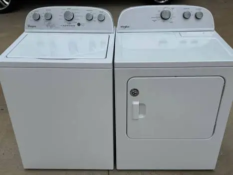 Silver panel whirlpool washer and dryer large load capacity