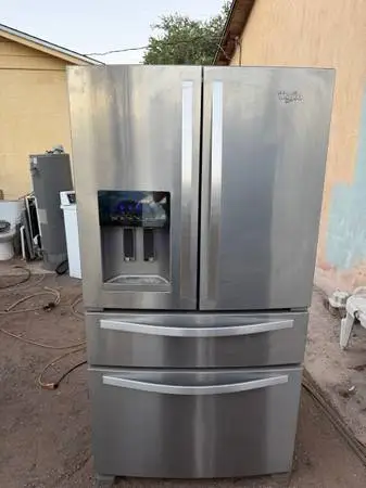 Whirlpool Sliver Stainless Steel Refrigerator For Sale $550 Or OBO