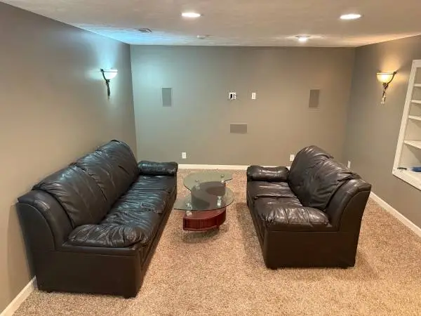Leather Sofa Set in Great Condition