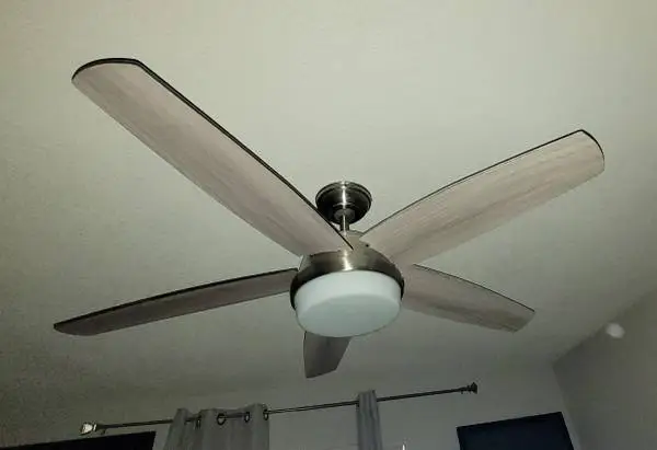 2 Hunter Ceiling Fans 52in matching w remote