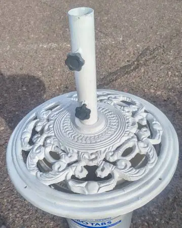 Cast Iron 18 inch Umbrella Base