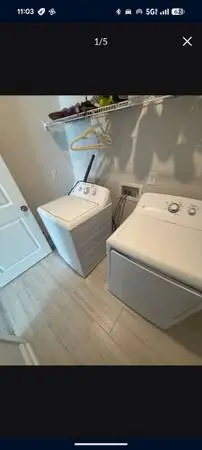 GE washer and dryer set 325$