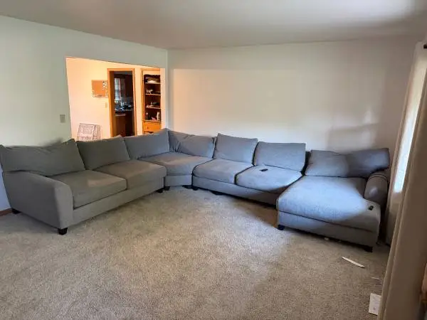 Large Modular Sectional Sofa - Excellent Condition