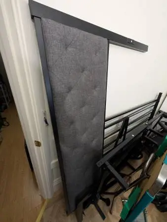 Heavy duty metal frame queen size bed frame