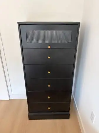 Mid-Century Modern Black 5-Drawer Dresser