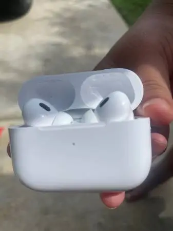Apple AirPods gen 2