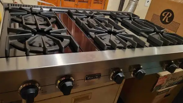 Viking Range Top (cooktop) Model VGRT4216 – Open Burner – NG or LP
