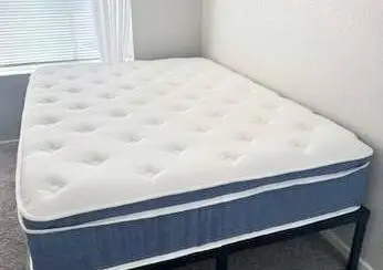 ••••Full Size Hybrid Mattress ••••
