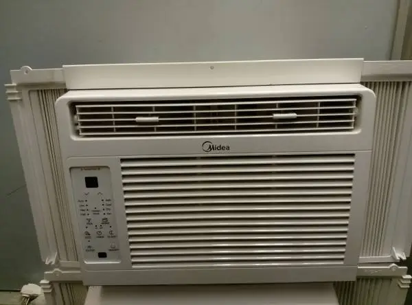 Midea 5000 BTU AC