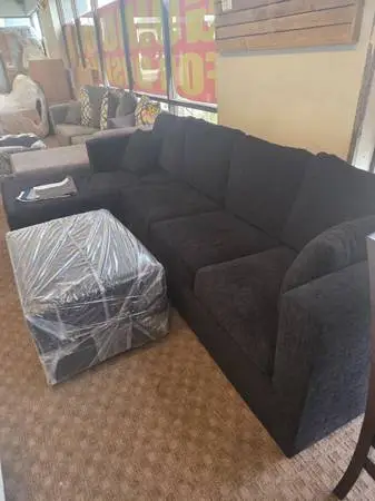 Sectional with free ottoman