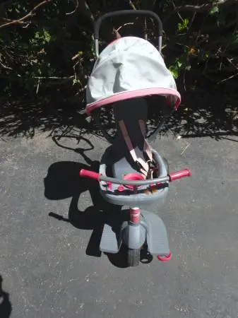 Kids Radio Flyer Tricycle w/ Canopy; Delivery Possible