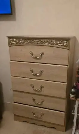 5-Drawer Dresser
