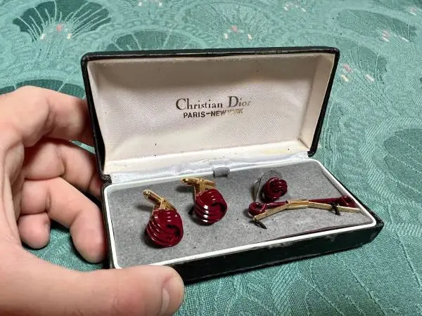 Vintage Christian Dior burgundy knot cufflink and tie tack set