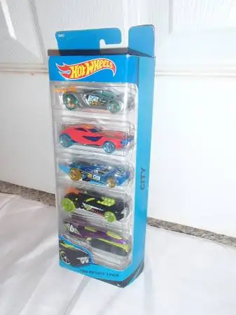 Hot Wheels City - Road Rockets 5-pack; Delivery Possible