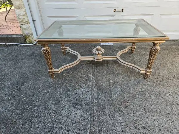 Beautiful made in italy coffee table