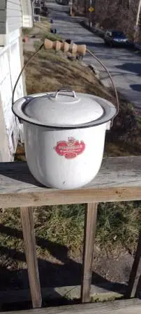 vintage pee pot