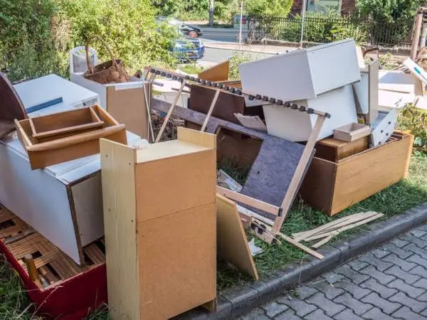 🔴 CHEAP JUNK REMOVAL • ___ __TRASH HAULING ! —
