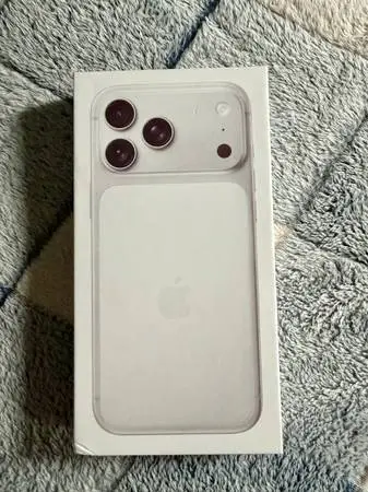 Brand New Sealed iPhone 17 Pro Max 1 TB Unlocked