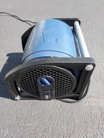 Lasko Max Performance Pivoting Utility Fan