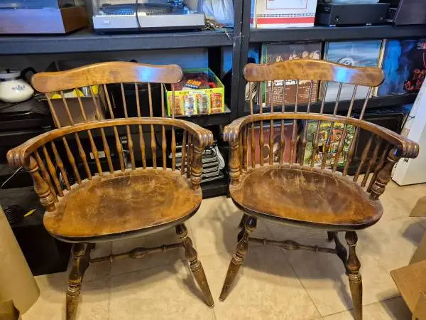 NICHOLS & STONE Solid Hard Rock Maple Colonial Early American Chairs