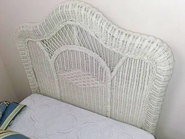 TWIN MATTRESS, BOX SPRINGS, FRAME,HEADBOARD AND LINEN
