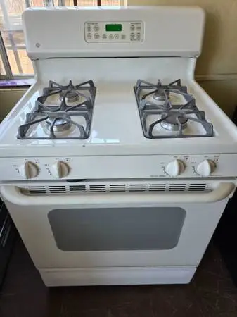 GE GAS STOVE