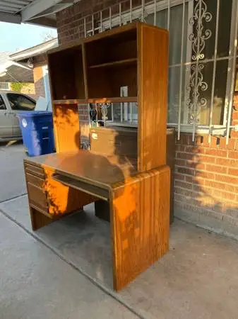 Computer desk