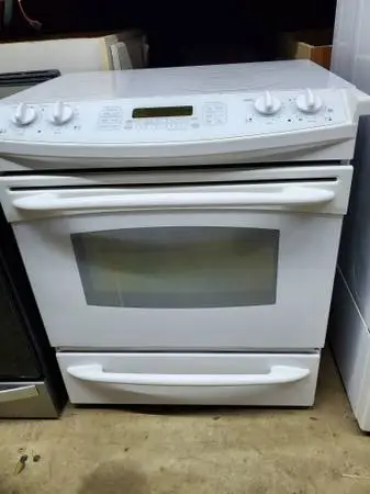 GE Profile Range/Oven