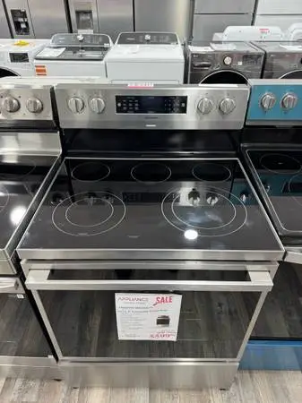 Hisense 30”W Openbox Stainless Steel Freestanding Glasstop Electric range