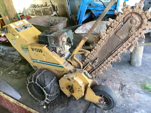 Vermeer v-1350 trencher