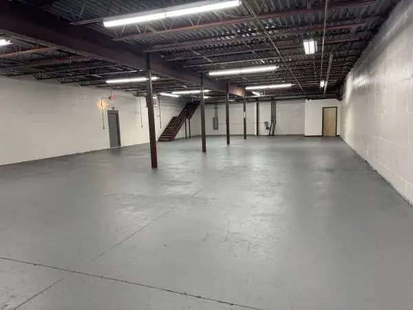 5800 SQ Ft of clean industrial warehouse with office and bathroom