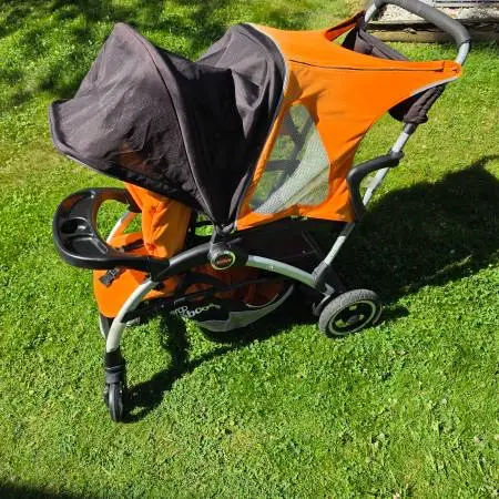 JOOVY ERGO CABOOSE SIT AND STAND STROLLER