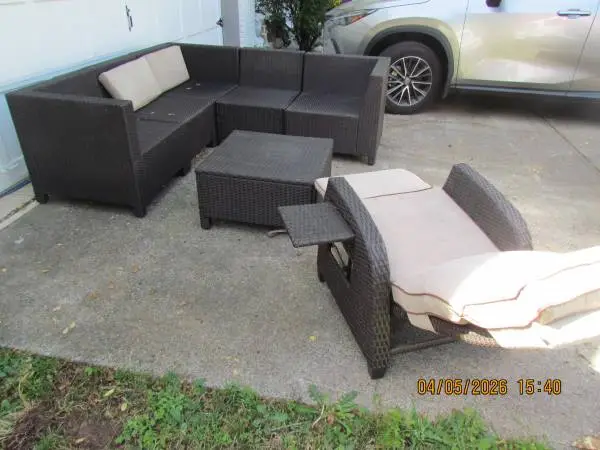 7PC. PATIO FURNITURE  SET