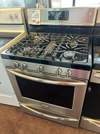 Frigidaire Gallery Gas Stove