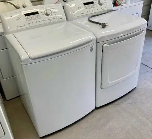 #14 Nice LG Washer And Electric Dryer Set. XL Capacity