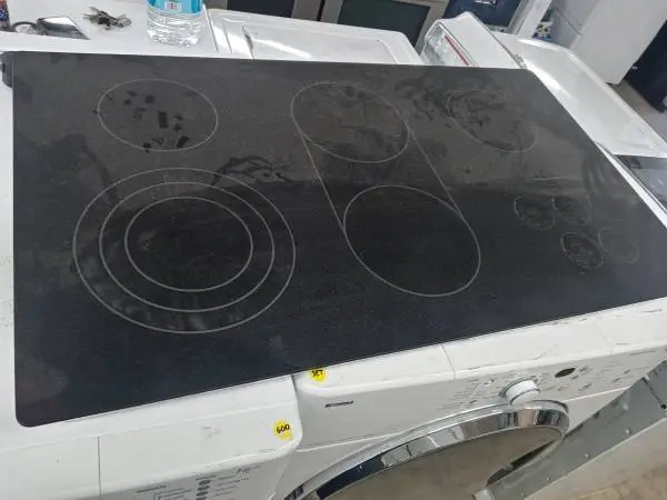 ★KitchenAid 36 glass-top cooktop