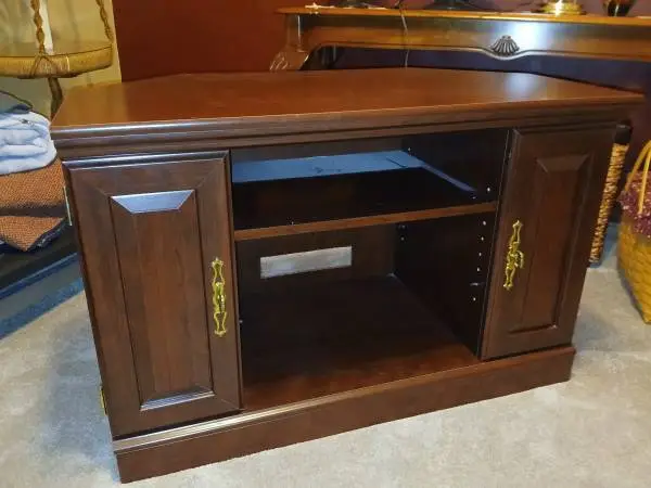 TV Stand, Corner