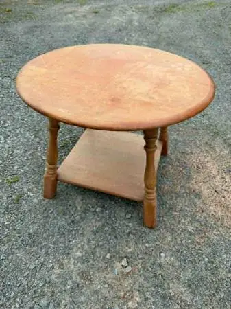 table stand 24 across 18 high