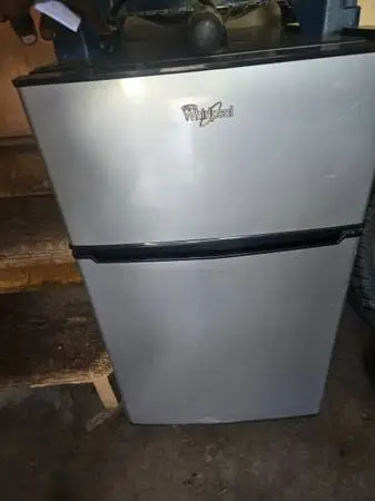 Little mini fridge whirlpool works great.