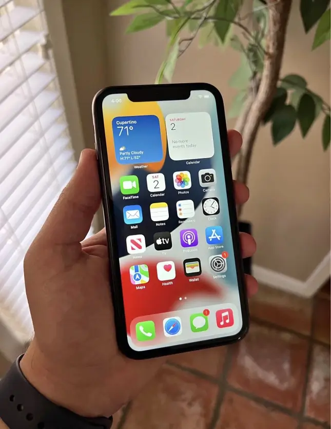 iPhone 13