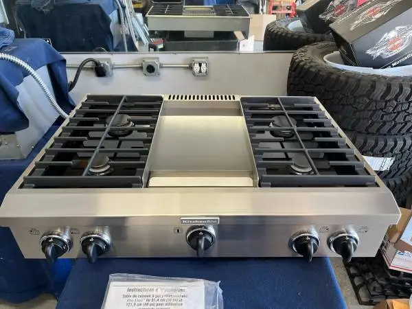 NEW!! KitchenAid 36” Rangetop / Cooktop with Griddle