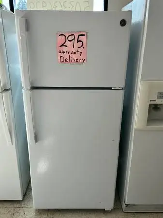 Refrigerator 17 ft.³ excellent warranty delivery call/text