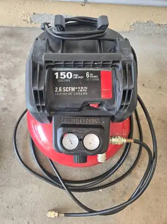 AIR COMPRESSOR