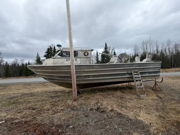 34 foot aluminum boat