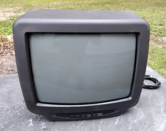 Vintage - Sanyo 13 CRT Television TV - DS13380 - Working
