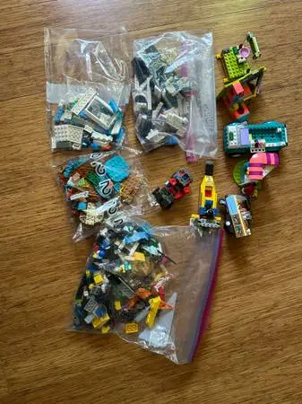 LEGOS -2 lbs 4 oz