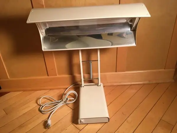 Sadelite Northern Light Technologies Light Therapy Desk Lamp-Spectrm